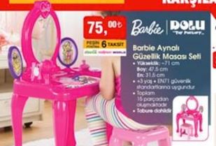 Barbie Aynalı Güzellik Masası Seti