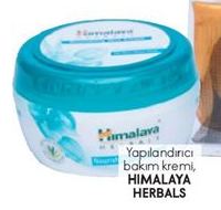 Himalaya Herbals Yapılandırıcı Bakım Kremi